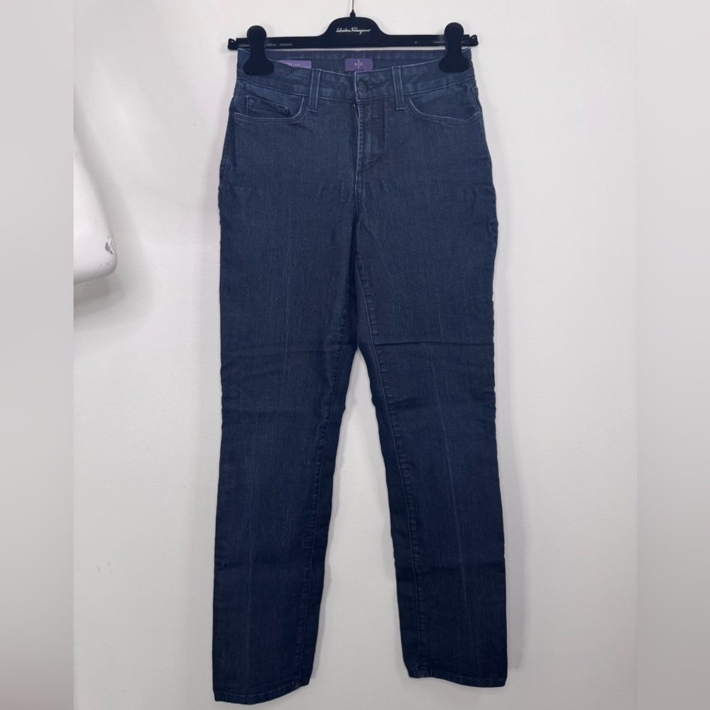 Jeans - Picture 2 of 8